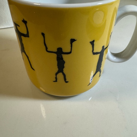 Royal Porcelain Kingdom of Thailand Coffee Cups & saucers (2) made for Club Med - Picture 9 of 11